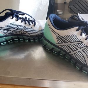 ASICS Gel Quantum 350 size 8.5
